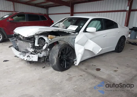 2015 Dodge Charger Sxt from USA, damaged, VIN 2C3CDXHGXFH915880